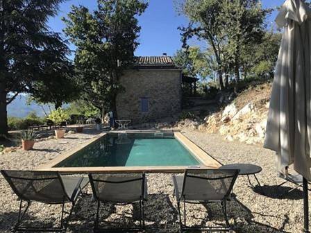 Maison de vacances pour 10 personnes, avec piscine ainsi que vue et jardin