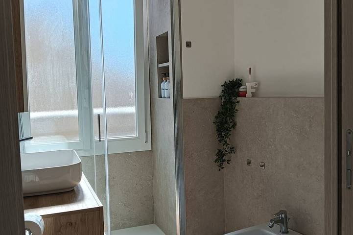 Apartamento entero, New Listing in Riva Trigoso, Sestri Levante