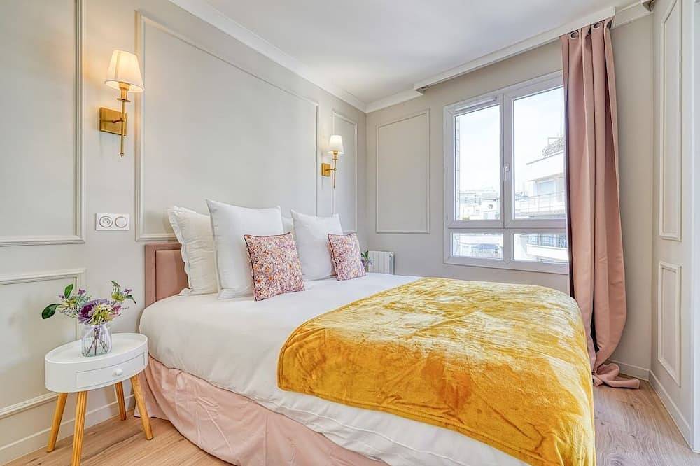 Entire apartment, Elegant Suite Inn Paris la Defense in Courbevoie, Hauts-de-Seine