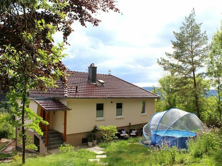 Ferienhaus für 6 Personen, mit Balkon und Terrasse sowie Garten