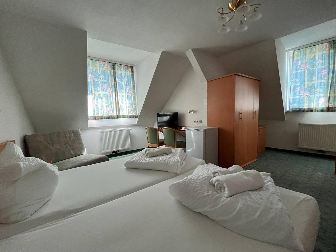 Mariazellerhof Room 207 in St. Pölten, Mostviertel Region