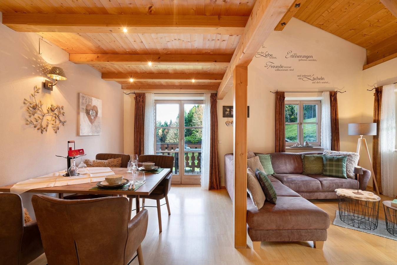 Ganze Wohnung, Ferienwohnung Rauschberg" mit Bergblick, Gemeinschaftsterrasse und Wlan in Ruhpolding, Bayerische Alpen