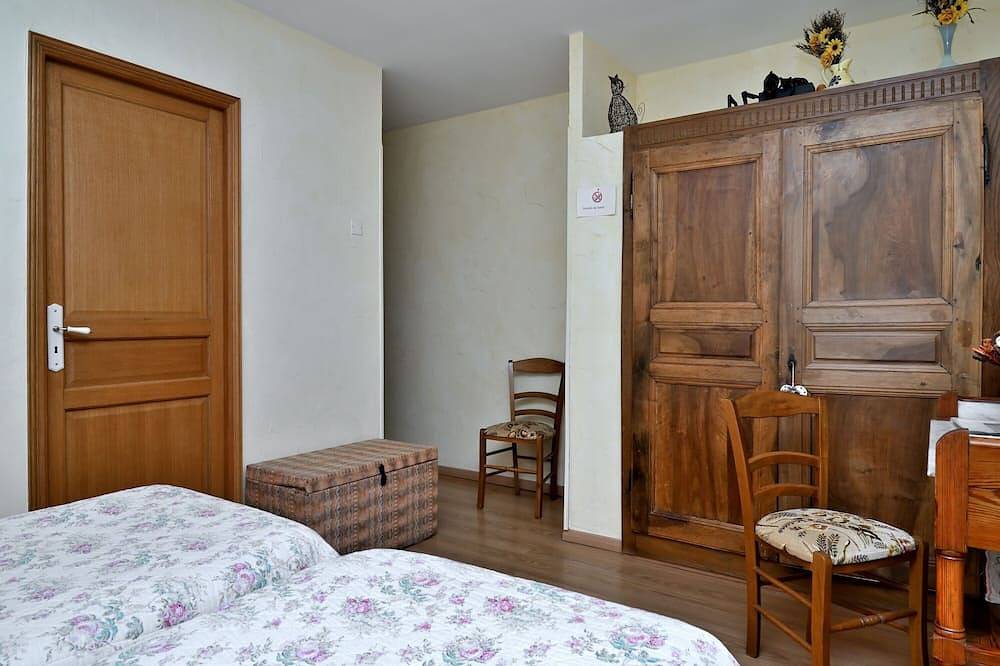 Bed and Breakfast 'Chambre Rhododendron' con vistas a la montaña, terraza compartida y Wi-Fi in Guchen, Parque nacional de los Pirineos