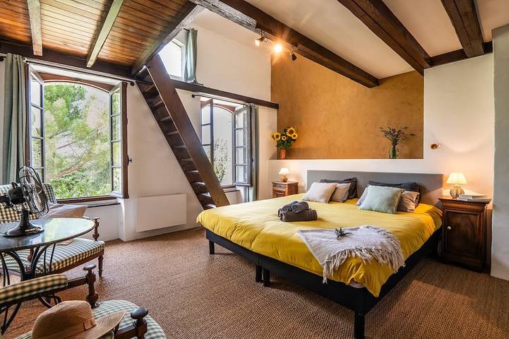 Gîte pour 8 personnes, avec jardin et piscine à Montréal (Lanquedoc-Roussillon) - 2