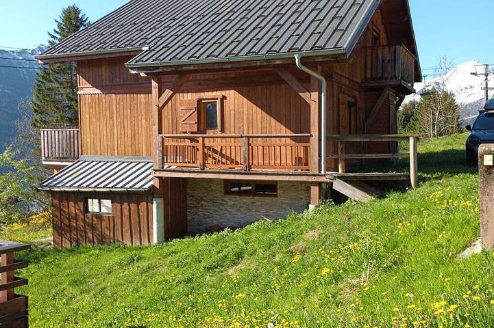 Chalet für 14 Personen, mit Balkon und Garten, mit Haustier in La Léchère