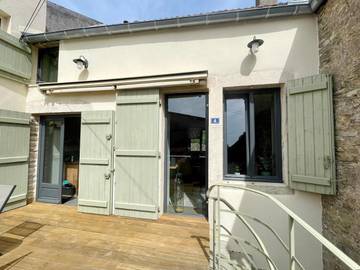 Gîte pour 4 personnes, avec terrasse et vue, animaux acceptés à Santenay