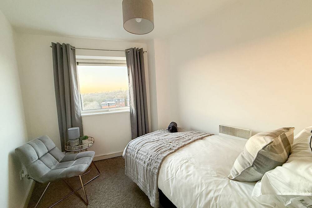 Entire apartment, Stylish 2-Bed Apartment in Central Bolton in Bolton, Greater Manchester