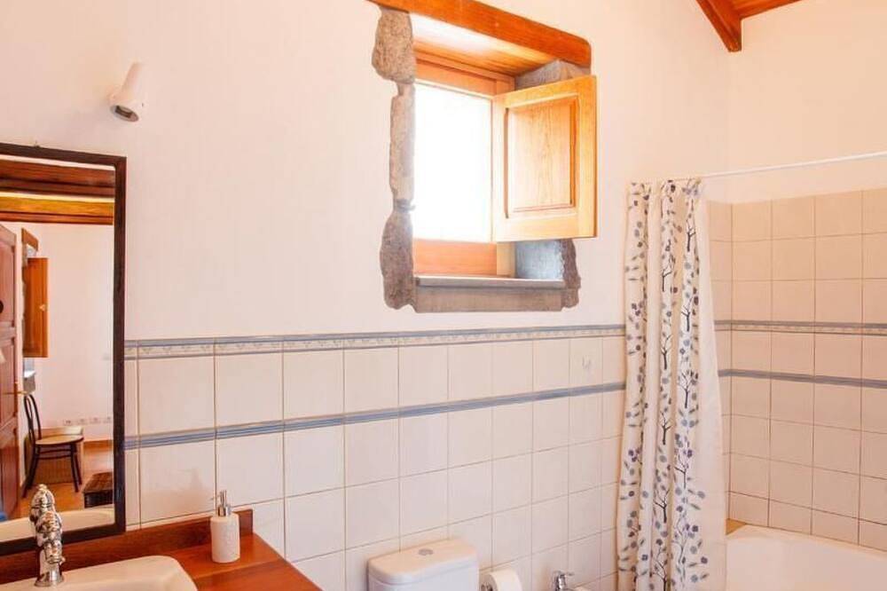 Komfortables Ferienhaus mit privatem Pool und id in El Risco, Agaete