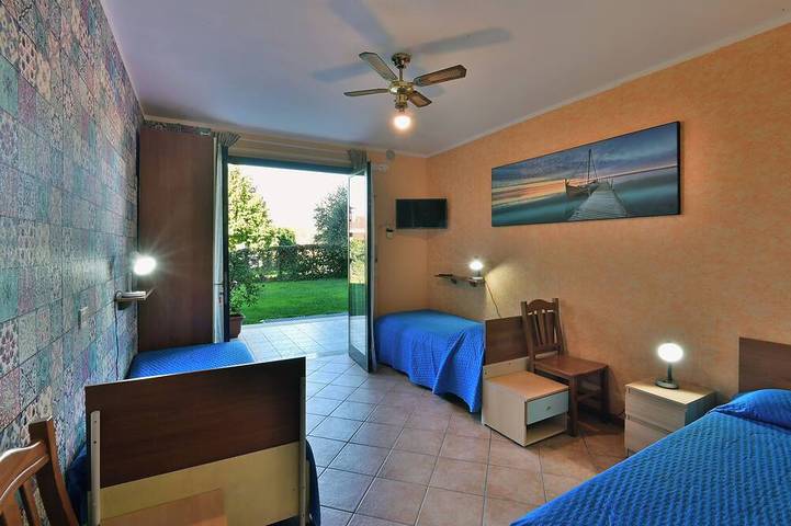 Ganze Wohnung, Ferienwohnung Smeraldo mit 2 Schalfzimmer und 2 Badzimmer in Manerba del Garda, Gardasee-Berge