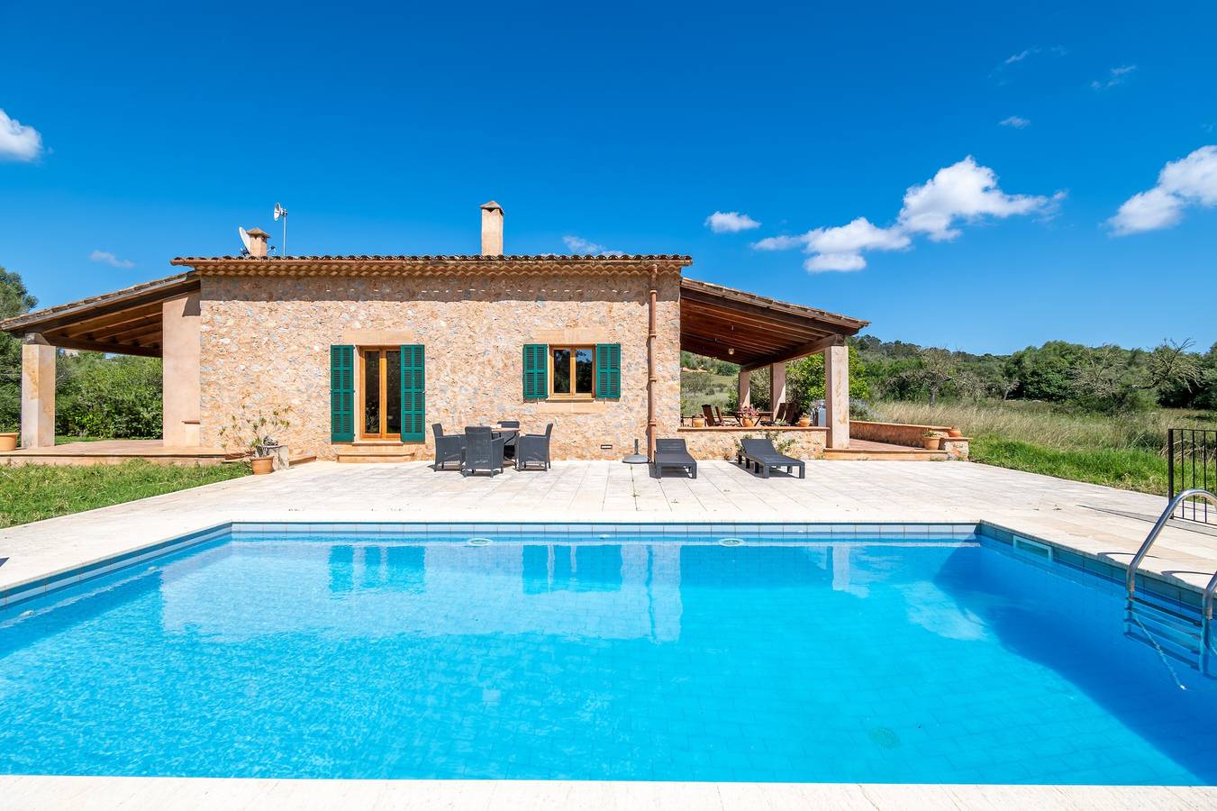 Finca 'Can Mandai' mit Bergblick, Wi-Fi und Klimaanlage in Sant Llorenç des Cardassar, Mallorca Osten