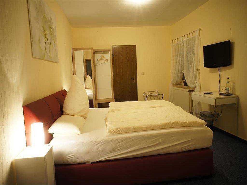 Doppelzimmer Dusche/Wc in Idar-Oberstein, Nahetal