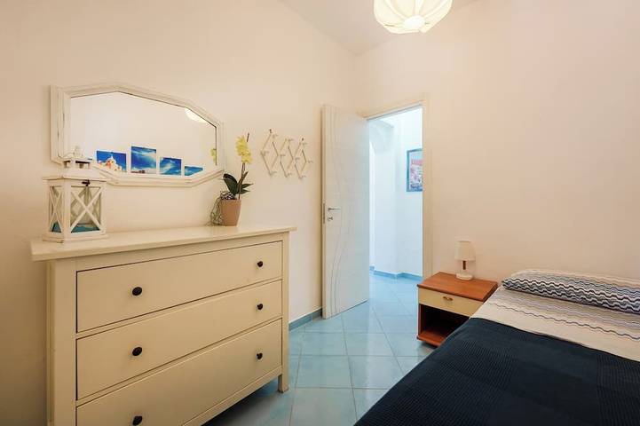Appartamento intero, Casa con Cortile Privato a 200 m dagli Scogli in Procida, Napoli e dintorni
