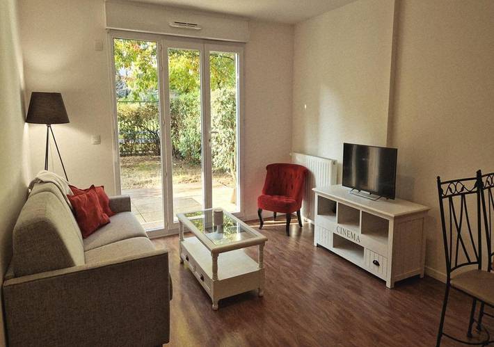 Appartement de vacances pour 4 personnes, avec terrasse ainsi que vue et jardin