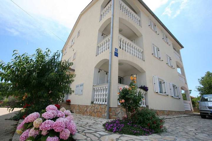 Ferienwohnung für 6 Personen, mit Balkon und Terrasse in Silo (Krk) - 4