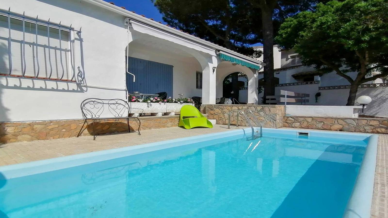 Vacay Villa Roger in l'Escala, Oberampurien