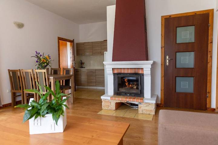 Ferienhaus für 6 Personen, mit Whirlpool und Garten