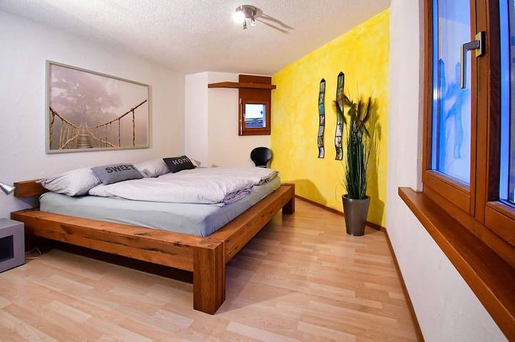 Entire apartment, 4.5 room apartment in Laax directly by Laaxersee in Laax Dorf, Laax