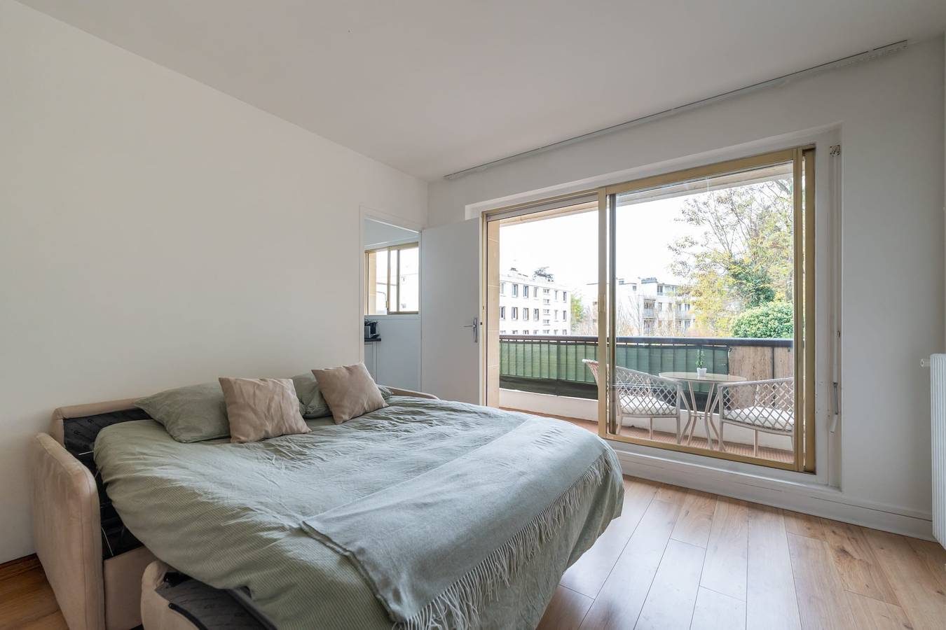 Studio entier, Petit Fontenay - Parking - Wifi - Rer B in Fontenay-aux-Roses, Hauts-de-Seine