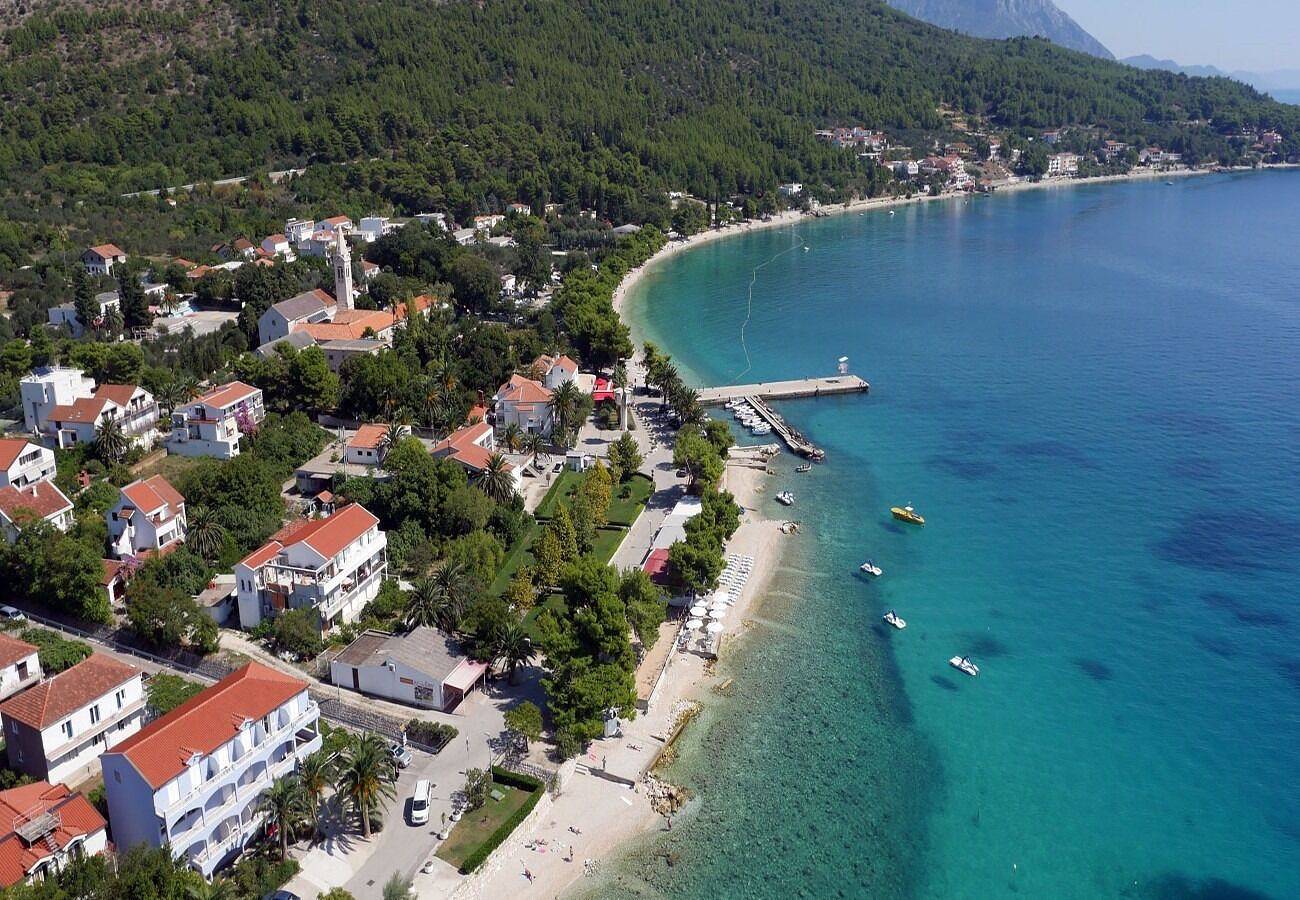 Apartment and Rooms Tomo 1 in Zaostrog, Makarska Riviera