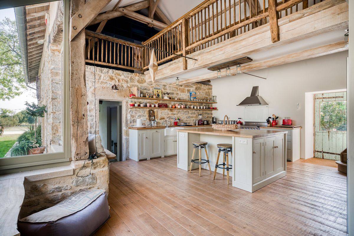Villa pour 18 personnes avec terrasse in Puylagarde, Tarn-et-Garonne