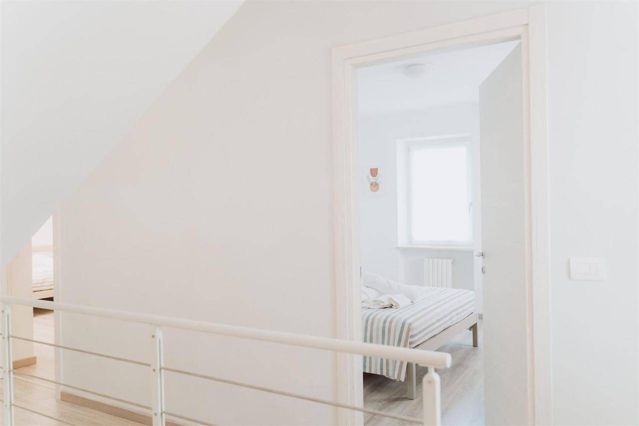 Double Room with Private External Bathroom in Sona, Gardasee-Berge