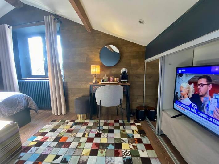 Gîte pour 2 personnes, avec terrasse à Écully - 4