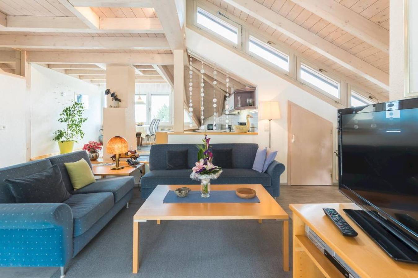 Ganze Wohnung, Apartment 'Studiowohnung' mit Bergblick, gemeinsamer Terrasse und Wlan in Gailingen, Hegau