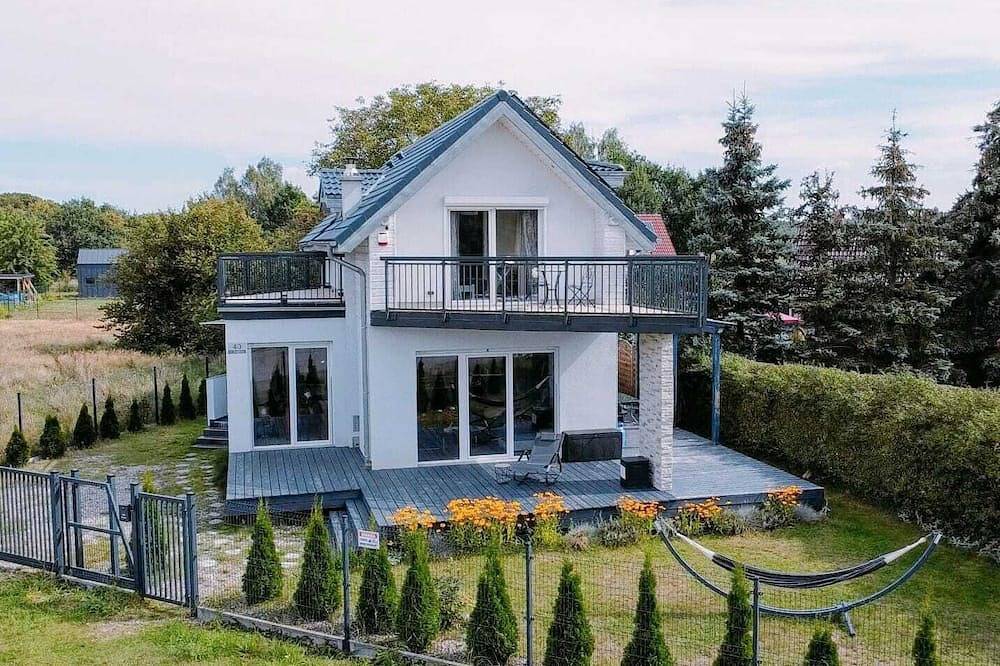 Villa Aurea ein modernes Haus in herrlicher Umgebung in Nowe Warpno, Stettiner Haff