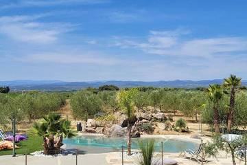 Cottage pour 4 personnes, avec piscine et jardin à Montagnac