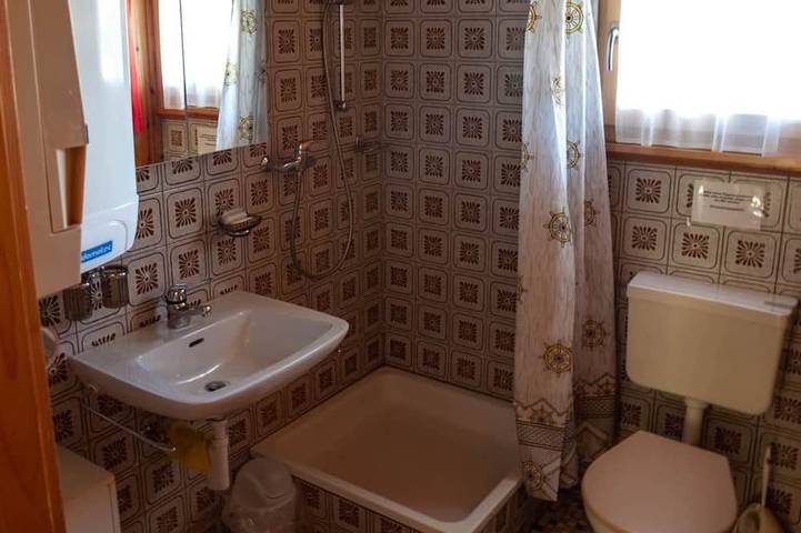 Appartement entier, Chalet Bambi Appartement/Fewo, Dusche, Wc 4-Bettwohnung in Rosswald, Brig