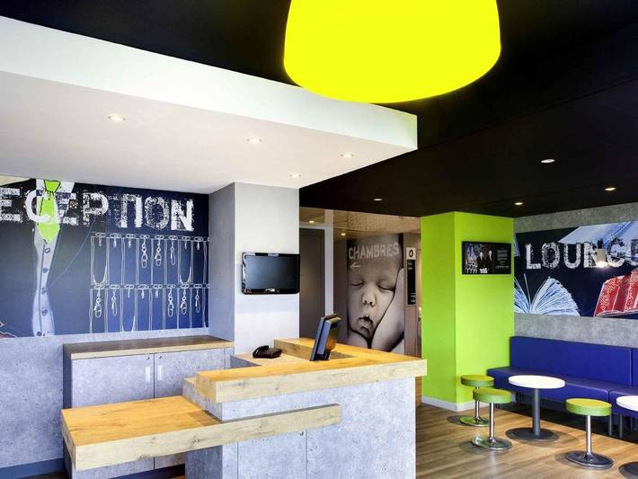 Hôtel pour 3 personnes, avec terrasse, animaux acceptés à Riom - 4