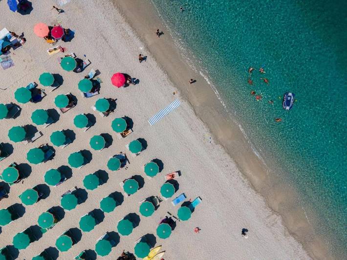 Appartement de vacances pour 4 personnes, avec jardin ainsi que piscine et balcon