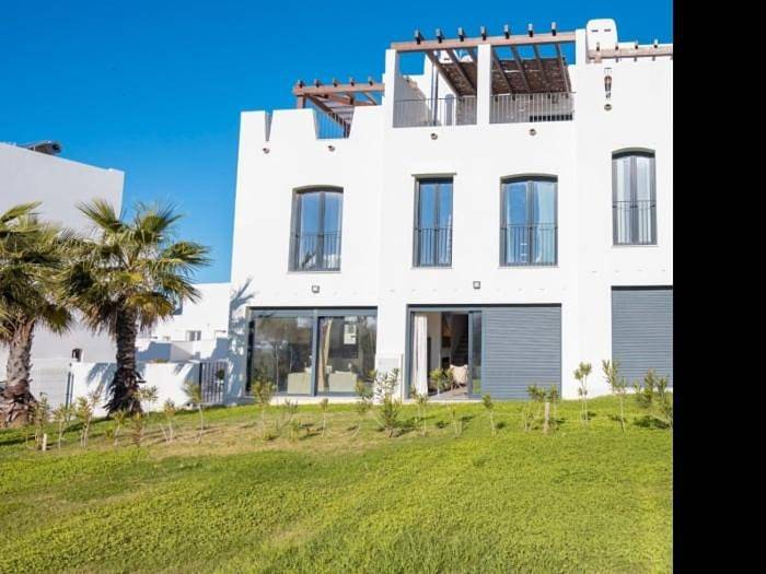 Casa rural para 8 personas, con Balcón y Terraza además de Jardín y Vistas en Parque Natural del Estrecho - 2