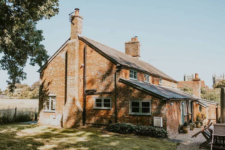 Gîte pour 6 personnes, avec jardin, animaux acceptés dans Wimborne Minster
