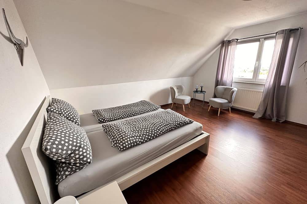 Ganze Wohnung, Ferienwohnung 75m2 bis 5 Personen modern und familienfreundlich in Quedlinburg in Quedlinburg, Harzvorland