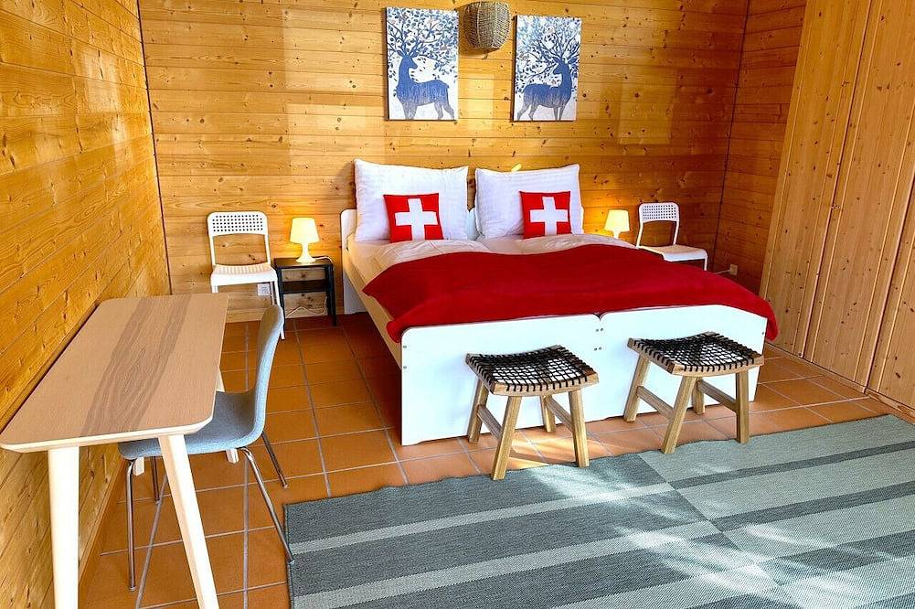 Concierge, Lake Thun/Alps Scenic Views by Swisshut in Sigriswil, Meer van Thun