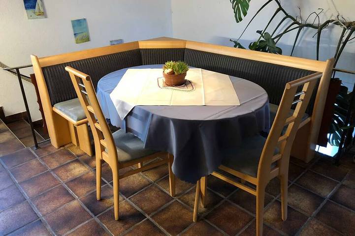 Ferienwohnung für 7 Personen, mit Balkon und Garten in Tösens