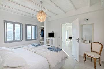 Villa for 10 People in Antiparos City, Paros Regional Unit, Photo 1