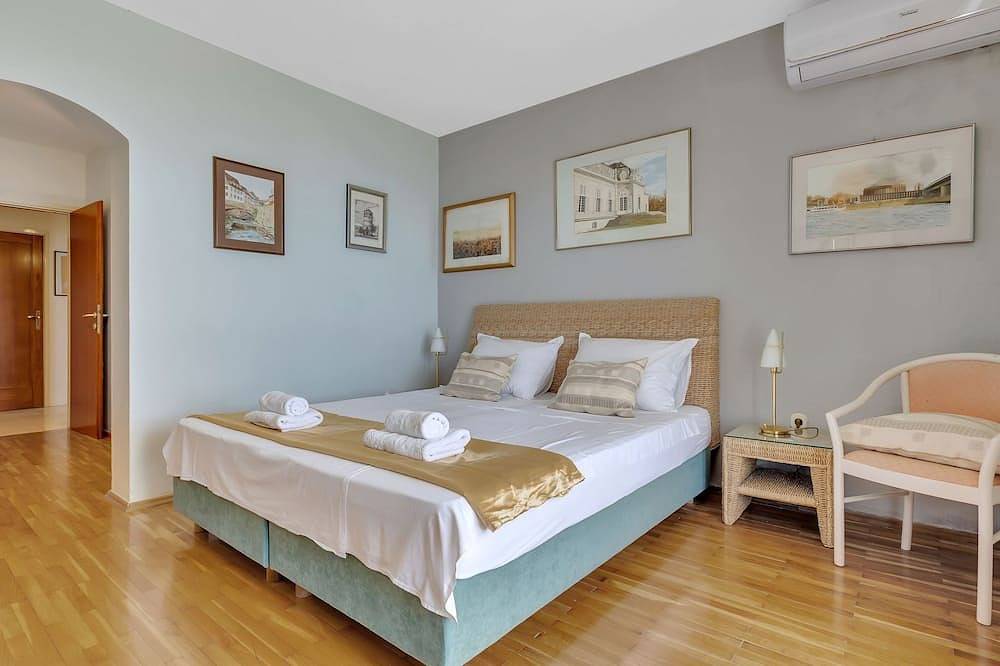 Ganze Wohnung, Tolle Wohnung in Drašnice mit Schönem Garten in Drašnice, Makarska Riviera
