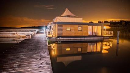 Boot für 6 Personen, mit Seeblick und Terrasse in Sachsen