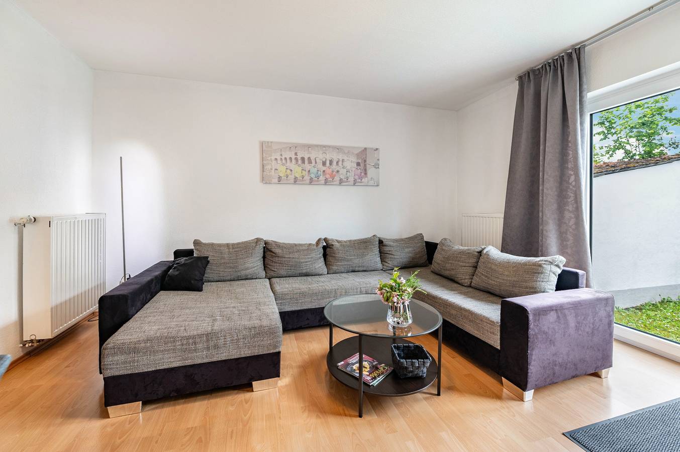 Ganze Wohnung, Apartment „Für 6 Personen, 85 m²“ mit privater Terrasse und Wlan in Bezirk Halberg, Saarbrücken