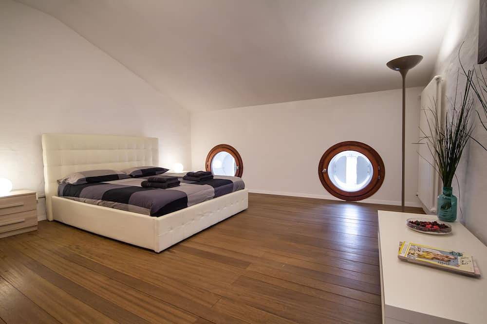 Appartamento intero, Attic Floor Venice Apartment _ Lussuoso Appartamento vicino al Teatro Toniolo in Venezia, Provincia di Venezia