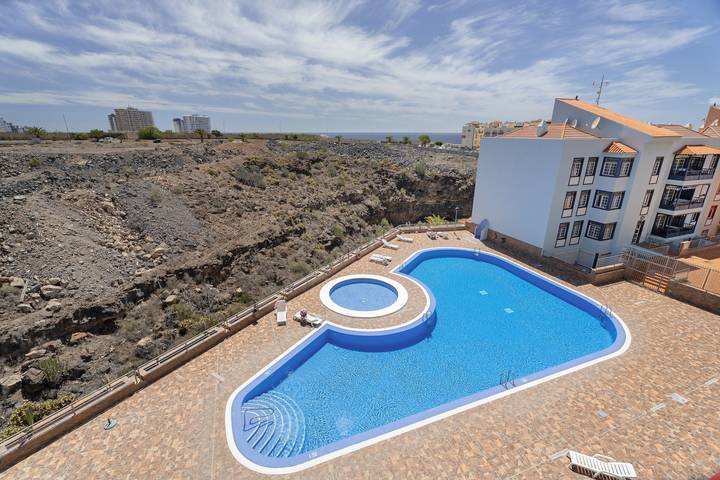 Gîte pour 4 personnes, avec Balcon ainsi que Jardin et Bassin pour enfant à Callao Salvaje - 2