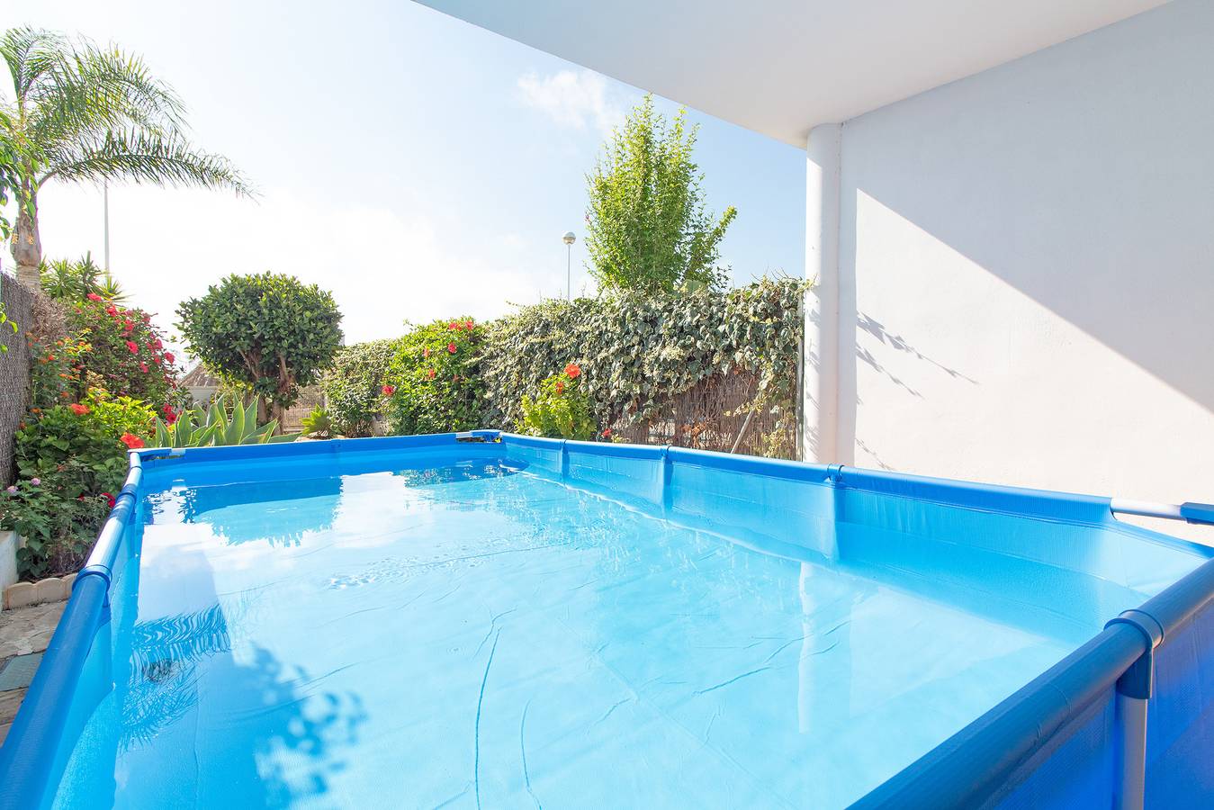 Global Properties: Front line beach townhouse with sea views in Playa de Almardá, Sagunto