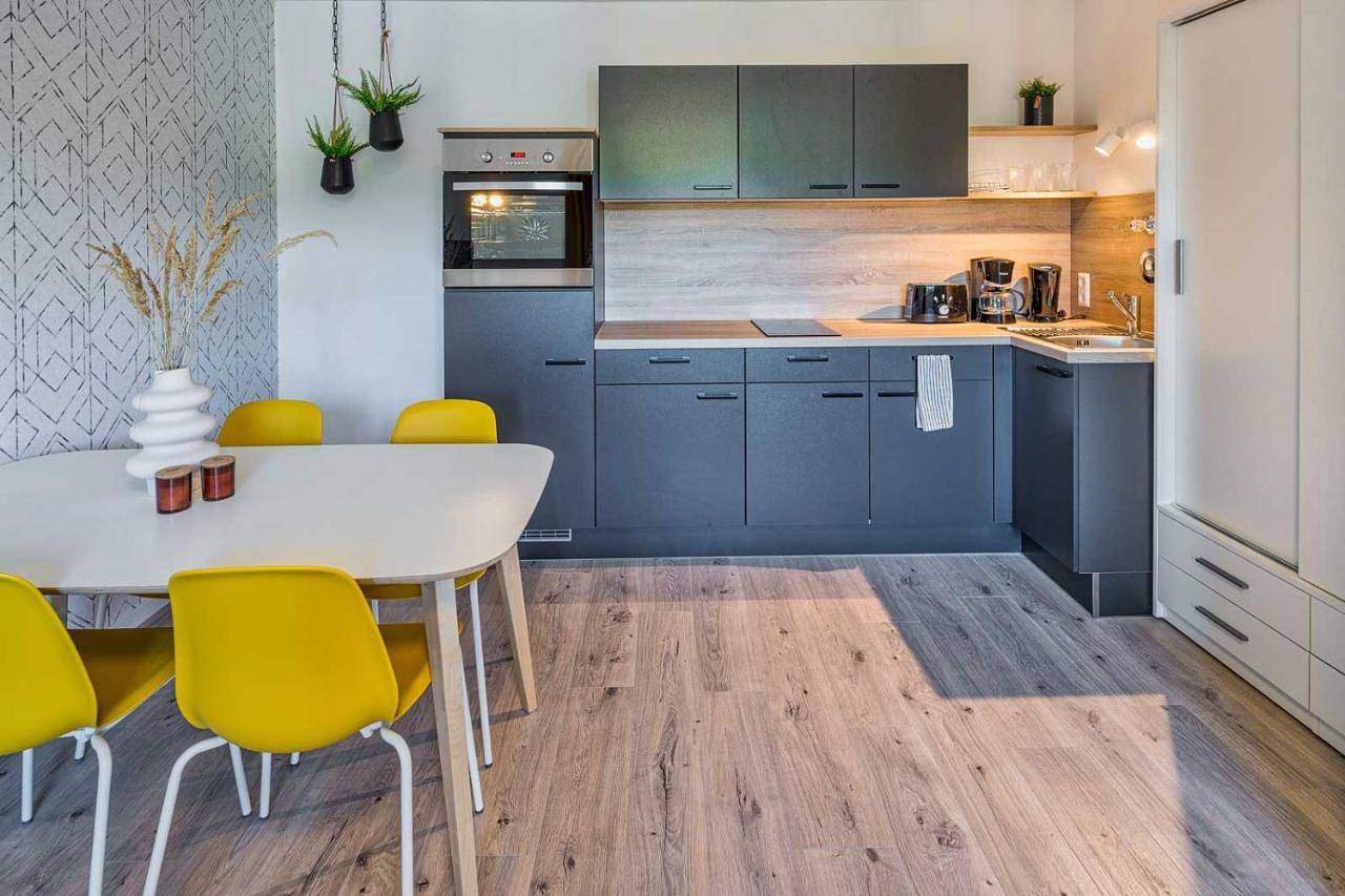 Ganze Wohnung, One-Bedroom Apartment in Klotzsche, Dresden