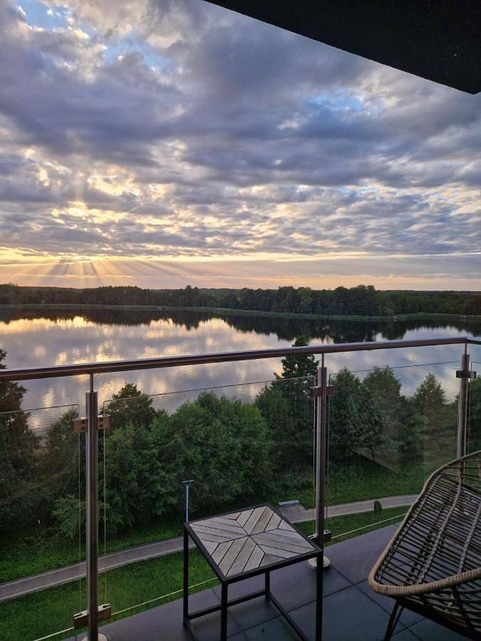 Ferienwohnung für 4 Personen, mit Seeblick und Ausblick sowie Balkon