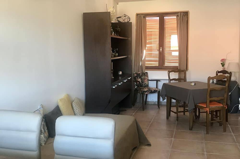 Appartement entier, Joli et confortable F2 Eccica-Suarella in Eccica-Suarella, Région d'Ajaccio