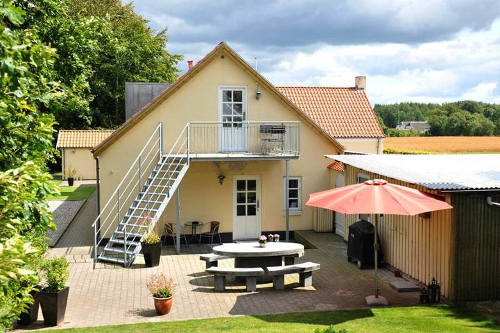 B&B für 4 Personen, mit Balkon und Terrasse sowie Garten und Ausblick in Herning