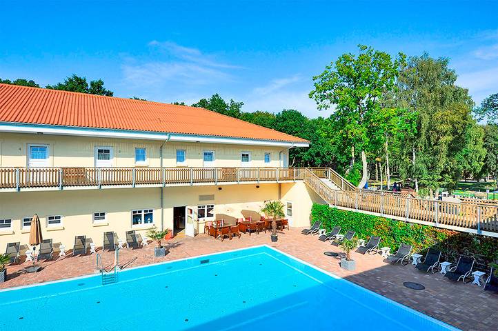 Ferienwohnung für 4 Personen, mit Sauna und Balkon, mit Haustier in Markgrafenheide