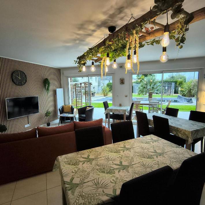 Chambre d’hôte pour 4 personnes, avec piscine et jardin ainsi que sauna et jacuzzi à La Flèche - 2